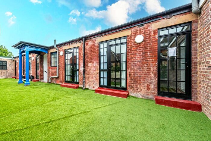 1 Bedroom Serviced Apartments To Rent In High Road, London, N17
