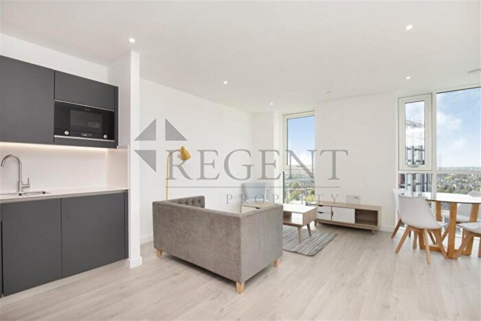 1 Bedroom Apartment To Rent In Hartingtons Court, Coster Avenue, N4