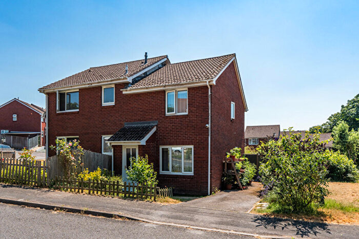 3 Bedroom Semi Detached House For Sale In Lionheart Way, Bursledon, Hampshire, SO31