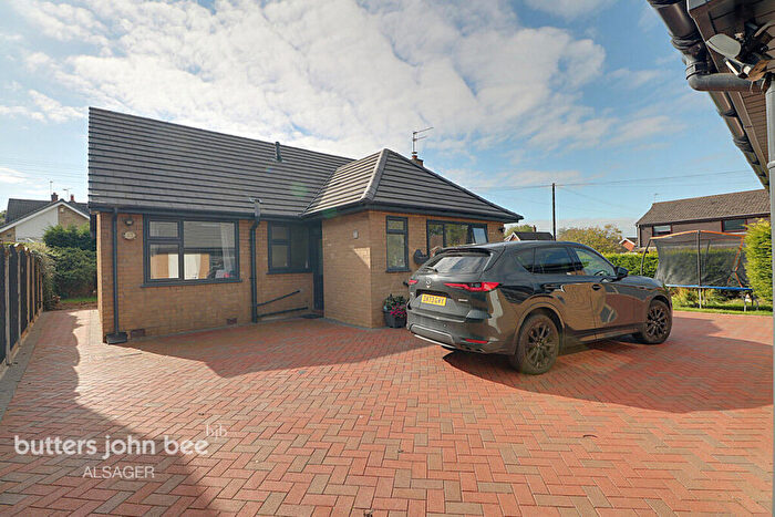 4 Bedroom Detached Bungalow For Sale In Margery Avenue, Scholar Green, ST7