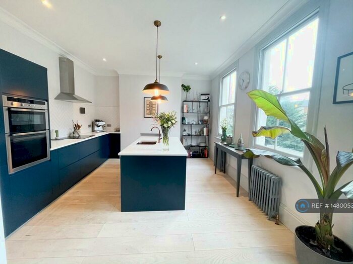 3 Bedroom Maisonette To Rent In Wray Crescent, London, N4