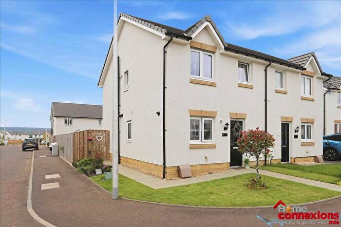 3 Bedroom Semi-Detached House For Sale In Temple Way, Benthall, East Kilbride, G75