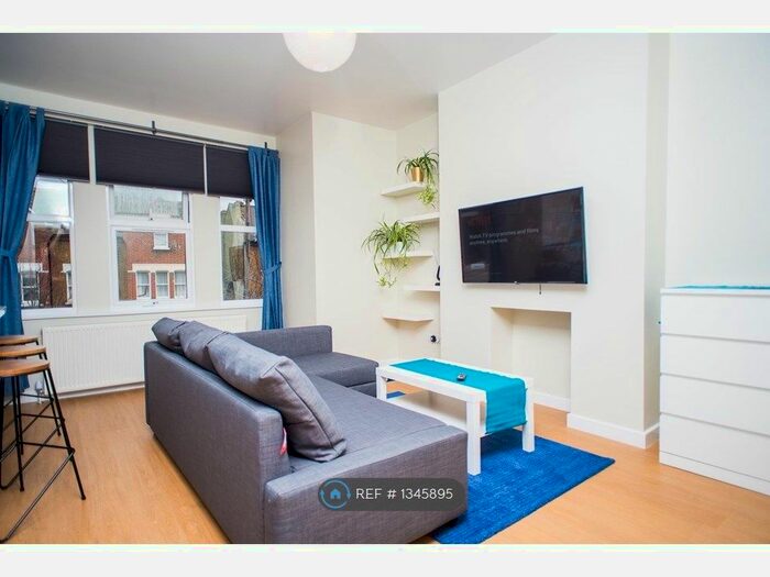 1 Bedroom Flat To Rent In Upstall Street, London, SE5