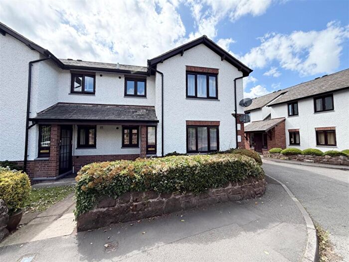 2 Bedroom Apartment To Rent In Willaston Green Mews, Willaston, Neston, CH64