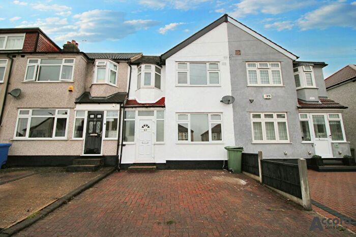 3 Bedroom House To Rent In The Drive, Collier Row, RM5