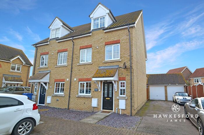 4 Bedroom Semi Detached House For Sale In Stangate Drive, Iwade, ME9