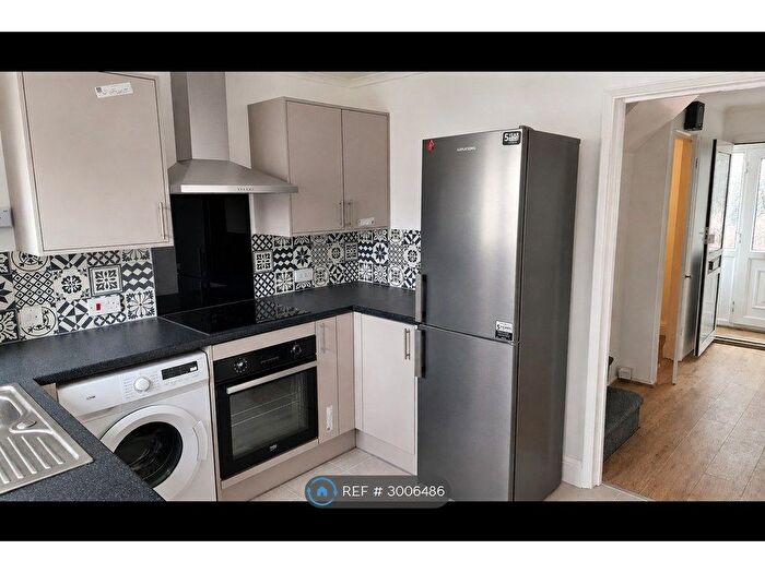 3 Bedroom Terraced House To Rent In Roodegate, Basildon, SS14