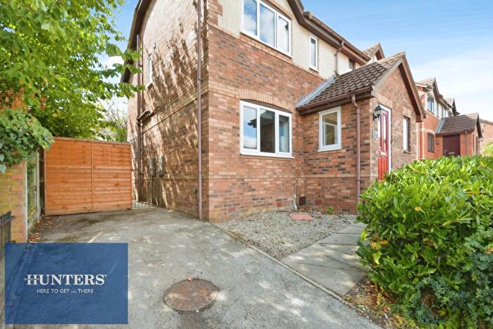 3 Bedroom Semi Detached House For Sale In Fernwood Close, Hasland, Chesterfield, S41