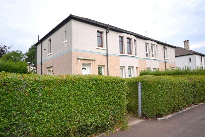 2 Bedroom Flat For Sale In Hopeman Street, Thornliebank, Glasgow, G46