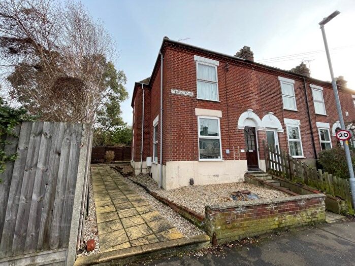 2 Bedroom Block Of Flats For Sale In Temple Road, Norwich, Norfolk, NR3