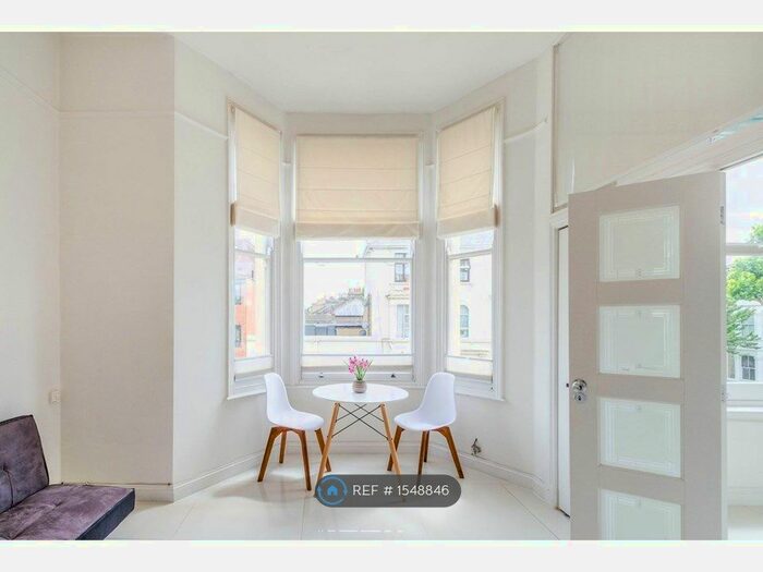 1 Bedroom Flat To Rent In Boscombe Road, London, W12