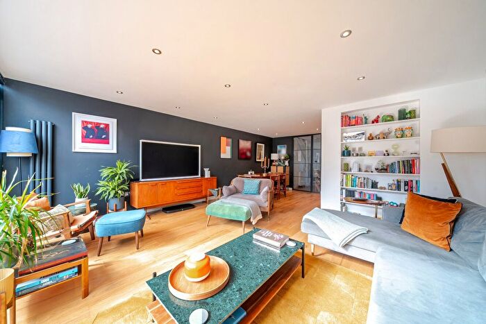 4 Bedroom Terraced House For Sale In Tintern Close, Putney, London, SW15