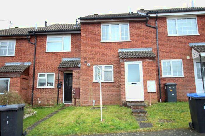 2 Bedroom Property To Rent In St. Johns Close, Daventry, NN11