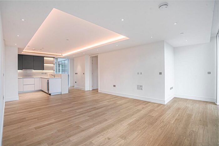 2 Bedroom Apartment For Sale In Bollinder Place, Carrara Tower, EC1V
