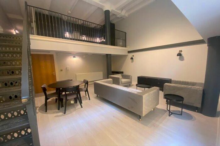 2 Bedroom Flat To Rent In Tobacco Warehouse, Liverpool, L3