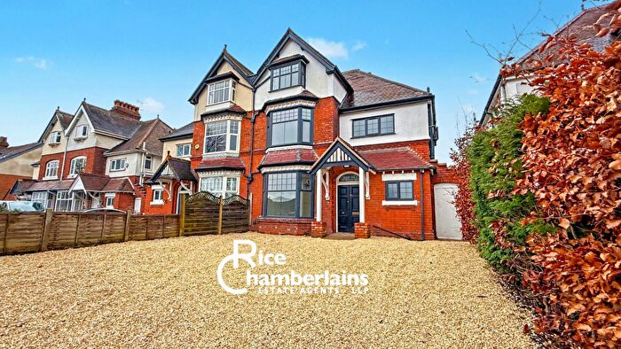 5 Bedroom Semi Detached House For Sale In Bunbury Road, Northfield, Birmingham, B31