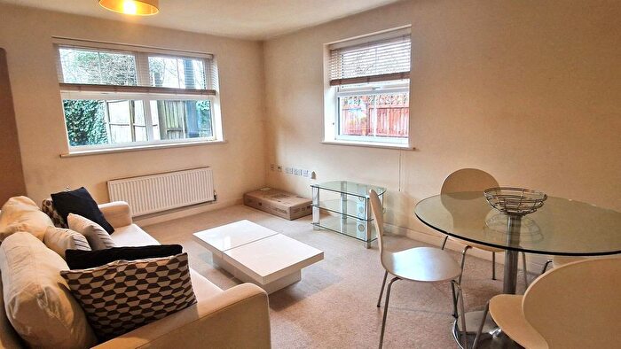 2 Bedroom Flat To Rent In Gilson Place Coppetts Road, Muswell Hill, N10