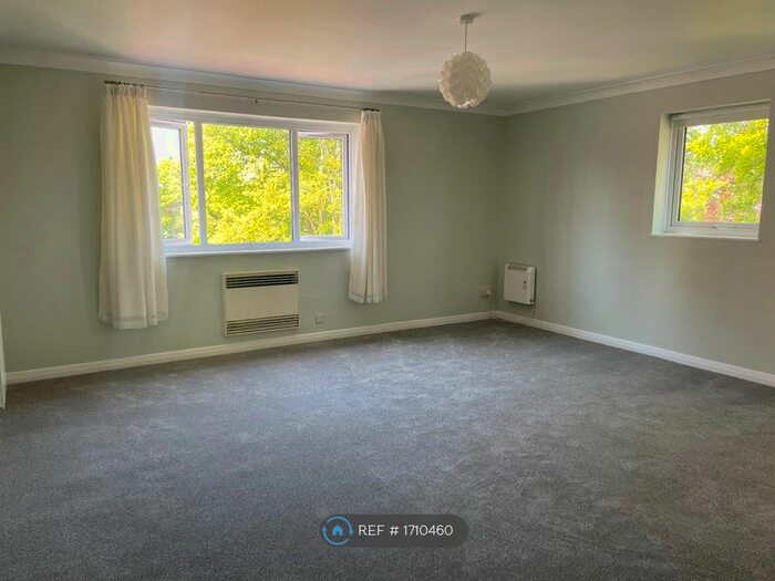 Studio To Rent In Manor Lea, Worthing, BN11