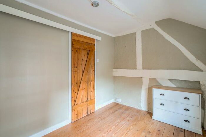 2 Bedroom Cottage To Rent In Swan Street Kingsclere, RG20