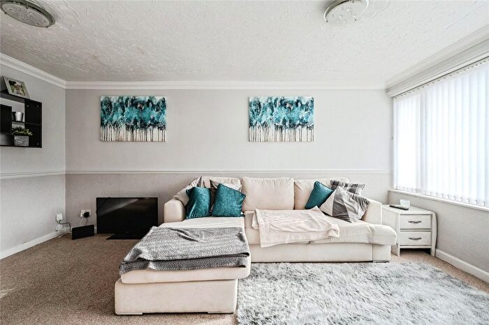 1 Bedroom Flat For Sale In Southward Lane, Langland, Swansea, SA3