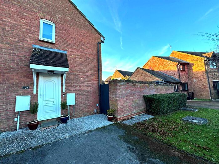 1 Bedroom End Of Terrace House For Sale In Chalkdown, Stevenage, SG2