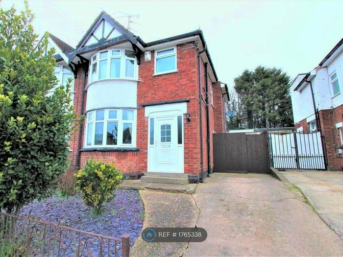 3 Bedroom Semi-Detached House To Rent In Arncliffe Road, Leicester, LE5