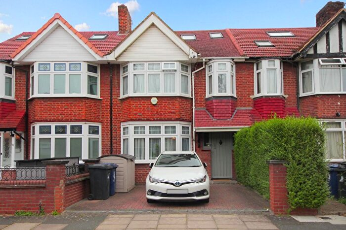 4 Bedroom Property To Rent In Park View, London, W3