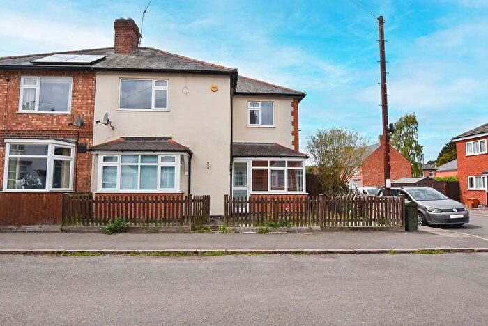 3 Bedroom Semi-Detached House For Sale In Beaumont Street, Oadby, Leicester, LE2