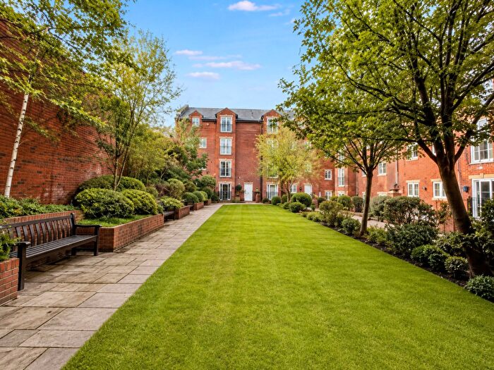 2 Bedroom Apartment For Sale In Stainthorpe Court, Hexham, Northumberland, NE46