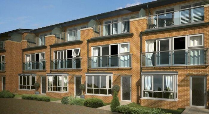 5 Bedroom House To Rent In Salisbury Road, Worcester Park, KT4