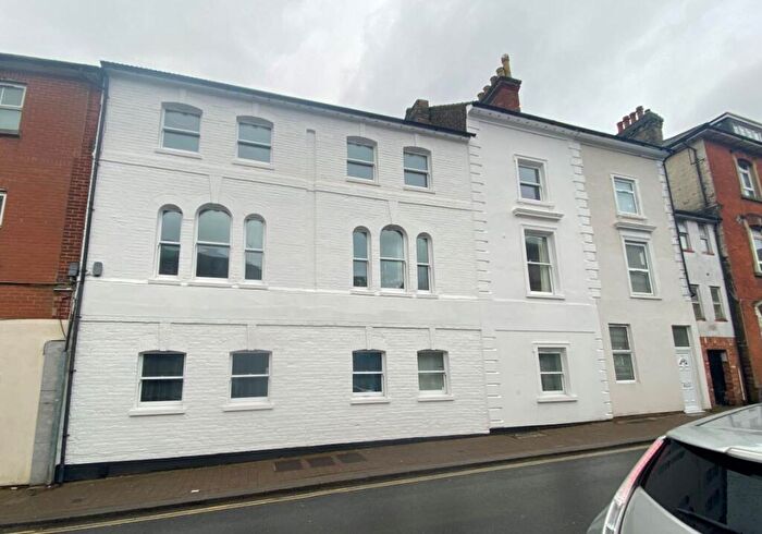 1 Bedroom Flat For Sale In Flat Iona House, Nelson Street, Aldershot, Hampshire, GU11