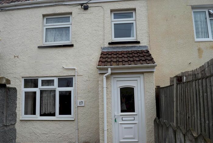 2 Bedroom Cottage To Rent In Victoria Place, Highbridge, Somerset, TA9
