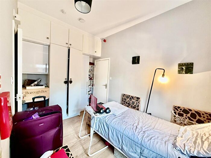 Studio To Rent In Cranbrook Park, London, N22