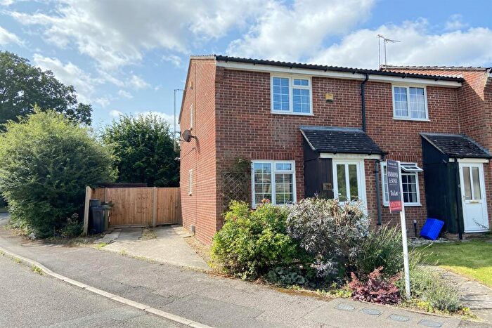 2 Bedroom House To Rent In Chineham, Basingstoke, RG24