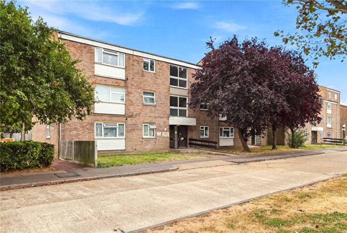 2 Bedroom Flat For Sale In Rochford Road, Southend-On-Sea, Essex, SS2