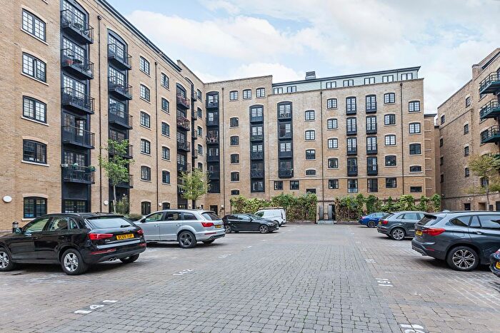 1 Bedroom Flat For Sale In Cayenne Court, London, SE1