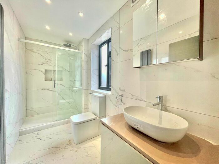 3 Bedroom Flat To Rent In Dudden Hill Lane, London, NW10