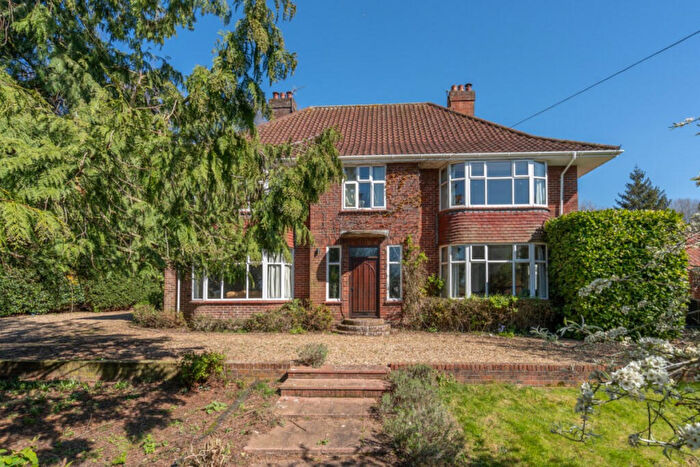 4 Bedroom Detached House For Sale In Yaxham Road, Dereham, NR19