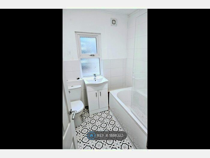 3 Bedroom Terraced House To Rent In Silverdale Avenue, Liverpool, L13