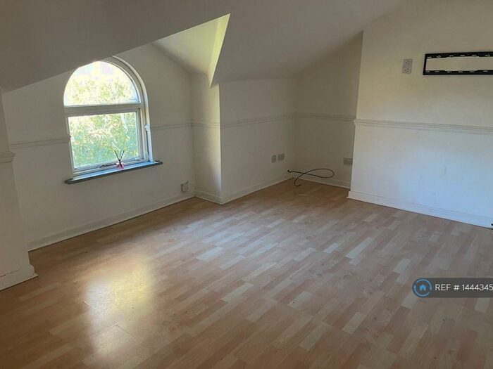 2 Bedroom Flat To Rent In Merton Road, Bootle, L20