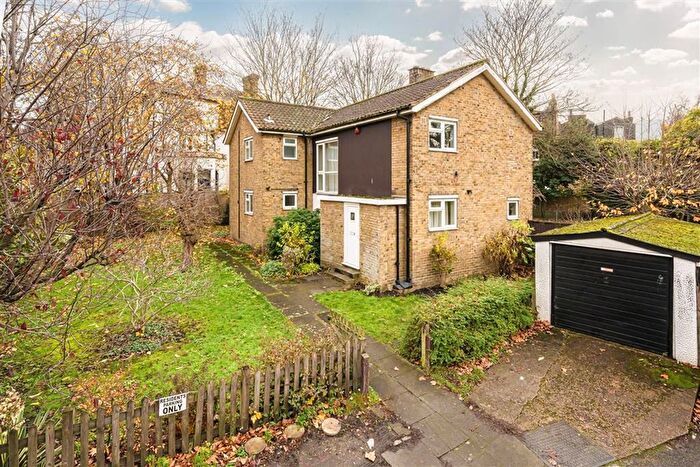 5 Bedroom Flat To Rent In Kennington Oval, Oval, SE11