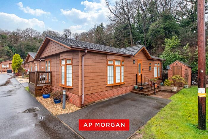 2 Bedroom Park Home For Sale In The Glen, Linthurst Newtown, Blackwell, Bromsgrove, B60