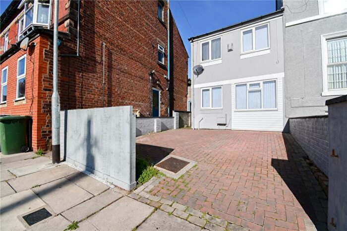 3 Bedroom End Of Terrace House For Sale In Trafalgar Road, Wallasey, Wirral, CH44