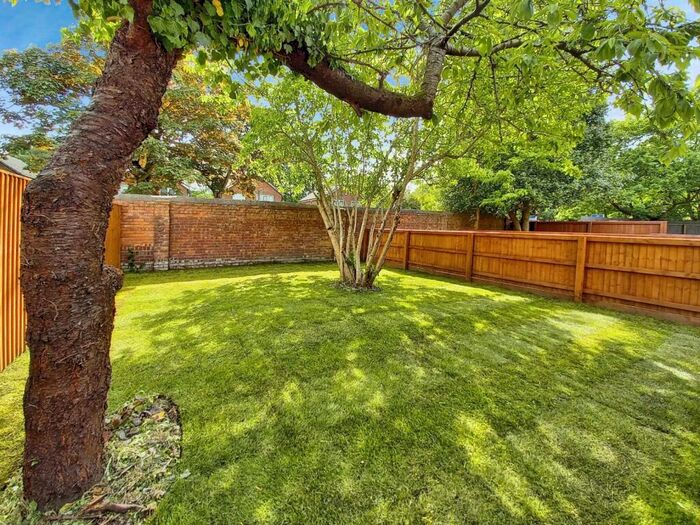 1 Bedroom End Of Terrace House To Rent In Altrincham Road, Manchester, Greater Manchester, M23