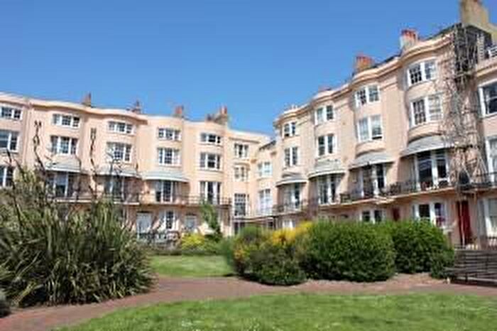 Flat To Rent In Bedford Square, Brighton, East Sussex, BN1