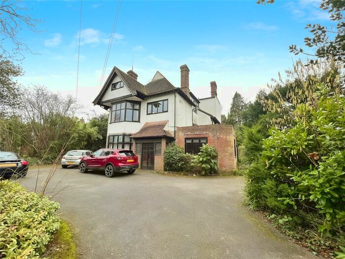 1 Bedroom Flat To Rent In New Dover Road, Canterbury, Kent, CT1