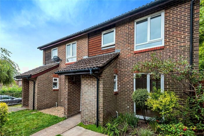 3 Bedroom Semi-Detached House To Rent In Fallow Field, Winchester, SO22