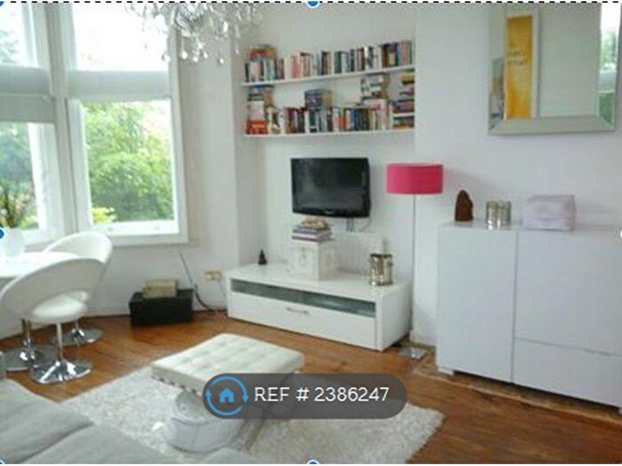 1 Bedroom Flat To Rent In Sinclair Road, London, W14