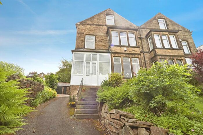 5 Bedroom Semi-Detached House For Sale In Toller Lane, Bradford, BD9