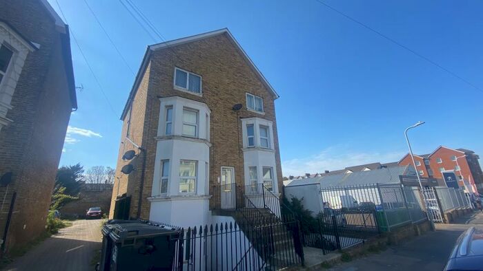 1 Bedroom Property To Rent In Harold Road, Margate, CT9